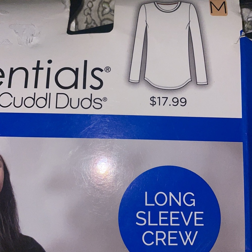 BNWT Warm Essentials by Cuddl Duds long sleeved, crew, layering top & sz. M - Picture 3 of 5